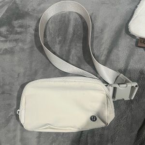 Cream White Lululemon Everywhere Belt Bag
